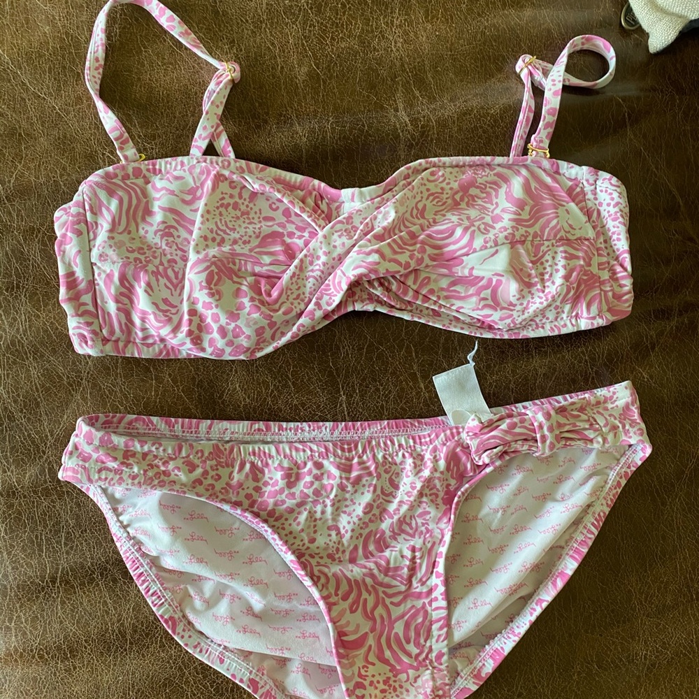 Lilly Pulitzer Spot On bikini XS hard to find!